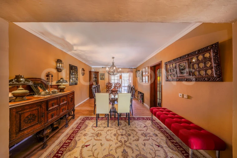 Moradia T6 para Venda em Santa Barbara de Nexe Foto 10