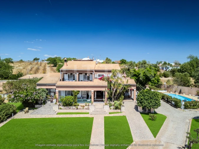 Moradia T6 para Venda em Santa Barbara de Nexe Foto 54