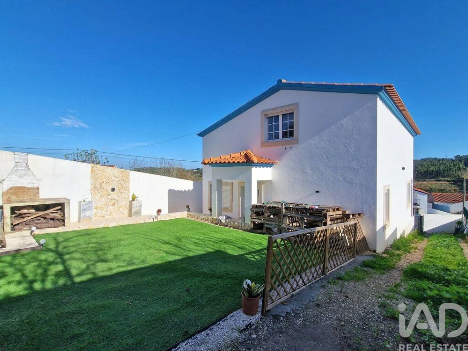 Moradia T2 para Venda em Caldas da Rainha - Santo Onofre e Serra do Bouro Foto 3