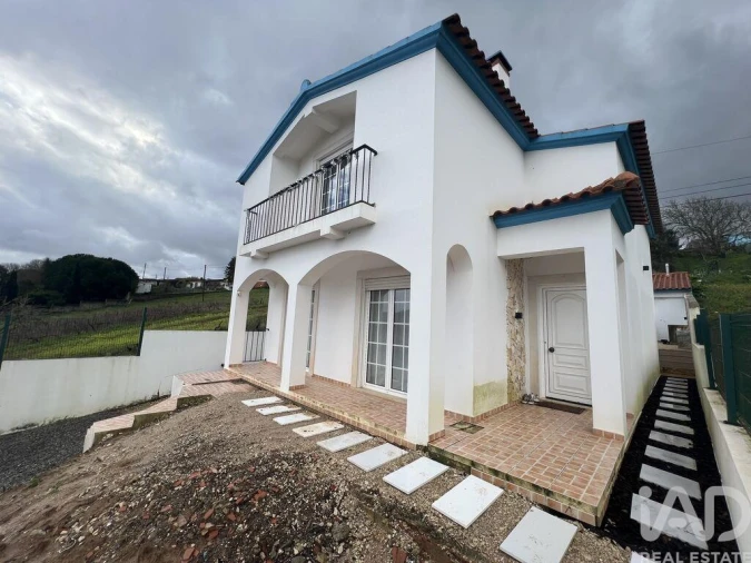 Moradia T2 para Venda em Caldas da Rainha - Santo Onofre e Serra do Bouro Foto 23