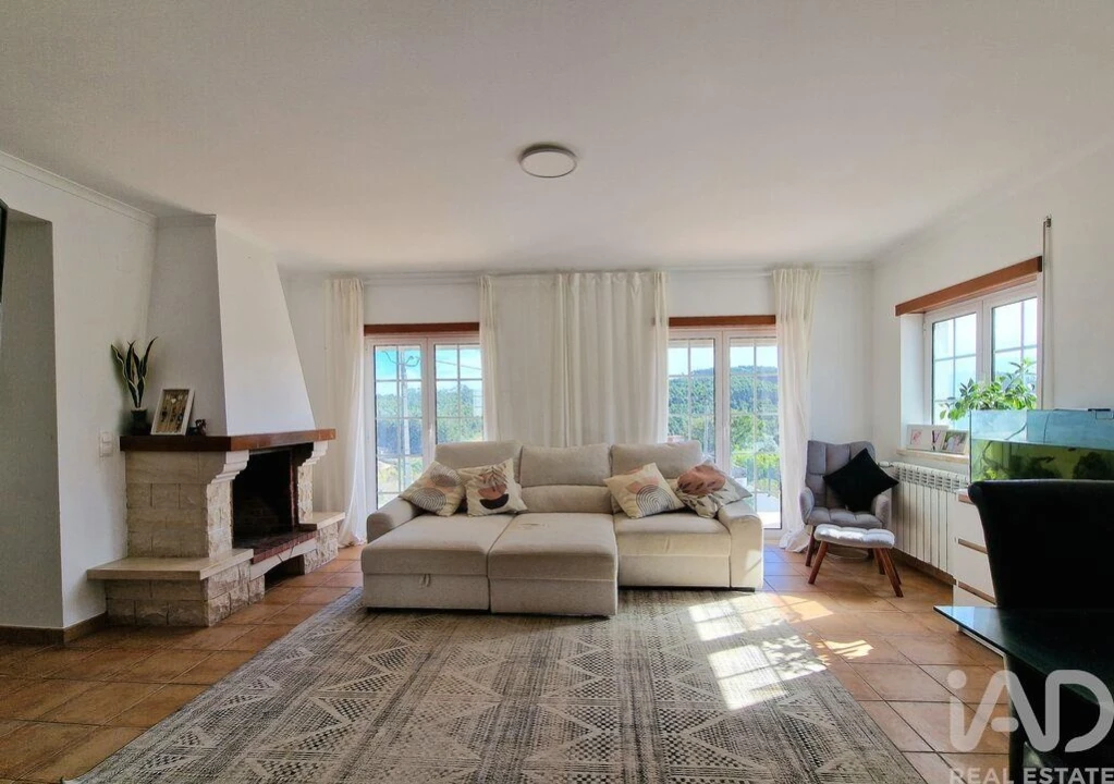 Moradia T2 para Venda em Caldas da Rainha - Santo Onofre e Serra do Bouro Foto 9