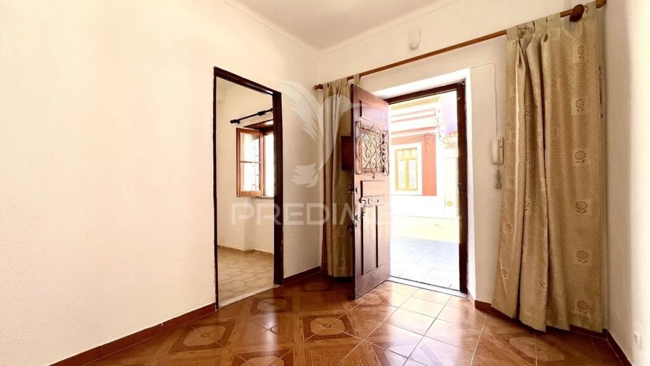 Moradia T2 para Venda em Gambia-Pontes-Alto da Guerra Foto 1