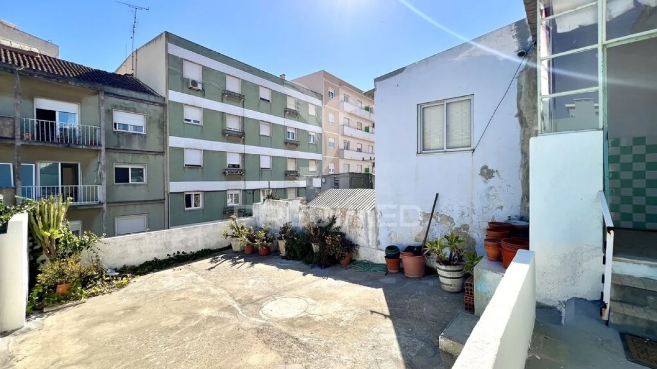 Moradia T2 para Venda em Gambia-Pontes-Alto da Guerra Foto 19