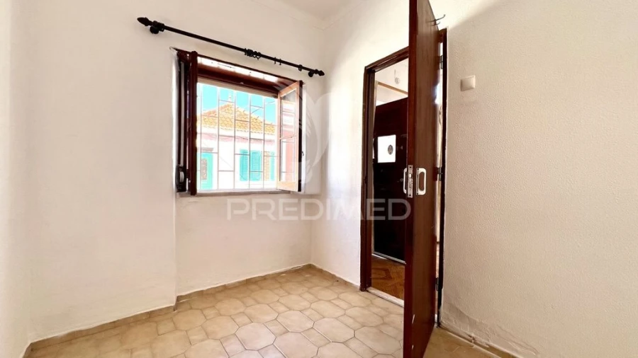 Moradia T2 para Venda em Gambia-Pontes-Alto da Guerra Foto 7