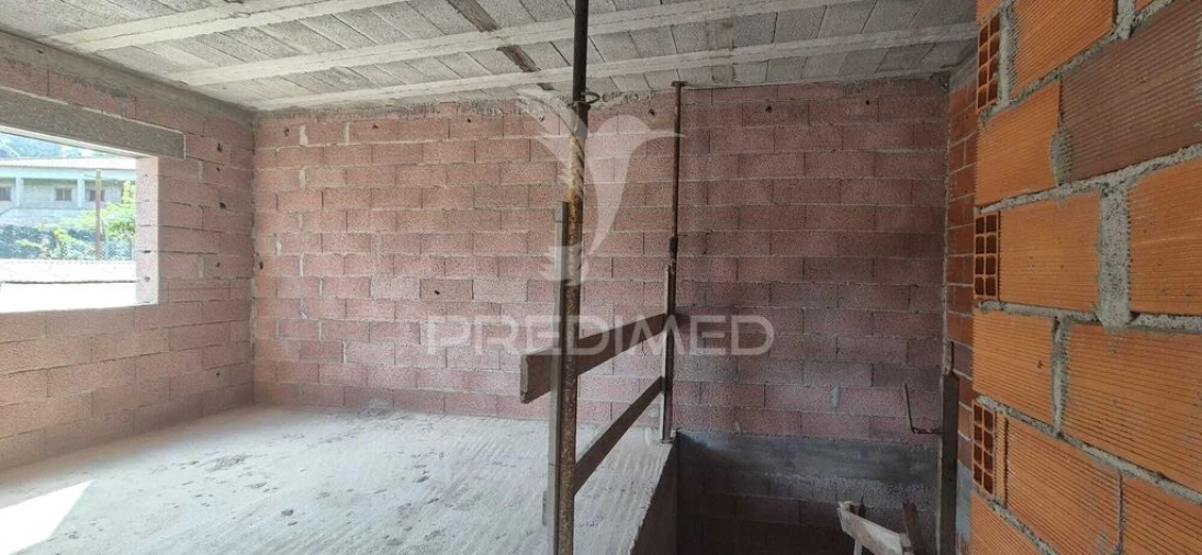 Moradia T3 para Venda em Lamas Foto 18