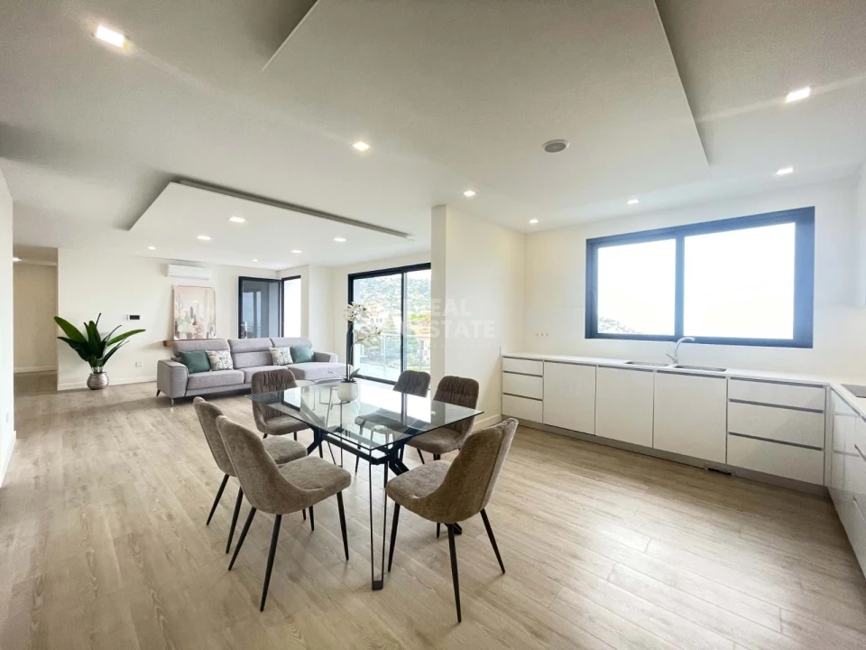 Moradia T3 para Venda em Ribeira Brava Foto 8