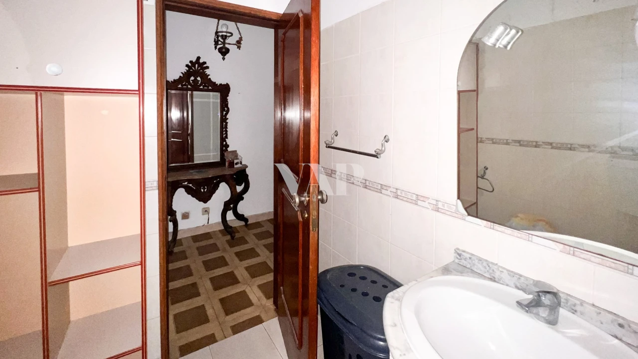 Apartamento T1 para Venda em Quarteira Foto 13