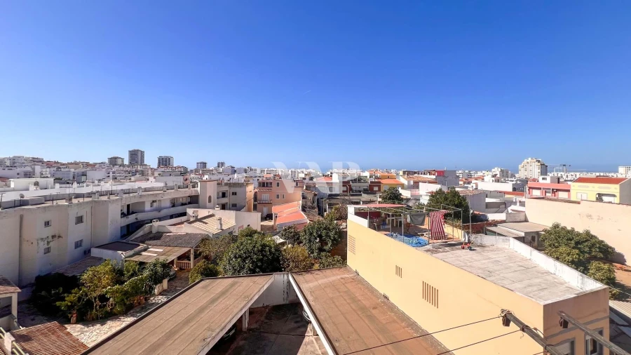 Apartamento T1 para Venda em Quarteira Foto 2