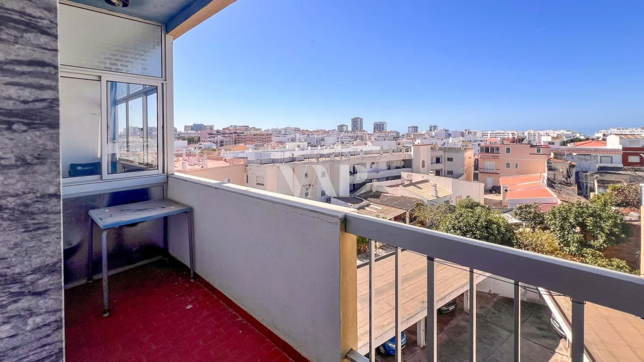 Apartamento T1 para Venda em Quarteira Foto 9