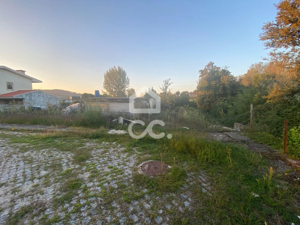 Terreno para Venda em Riba de Ave Foto 6