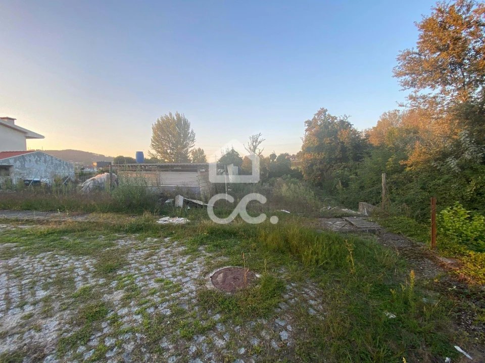 Terreno para Venda em Riba de Ave Foto 5