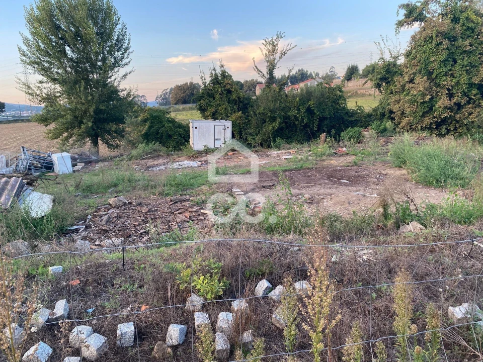 Terreno para Venda em Riba de Ave Foto 15