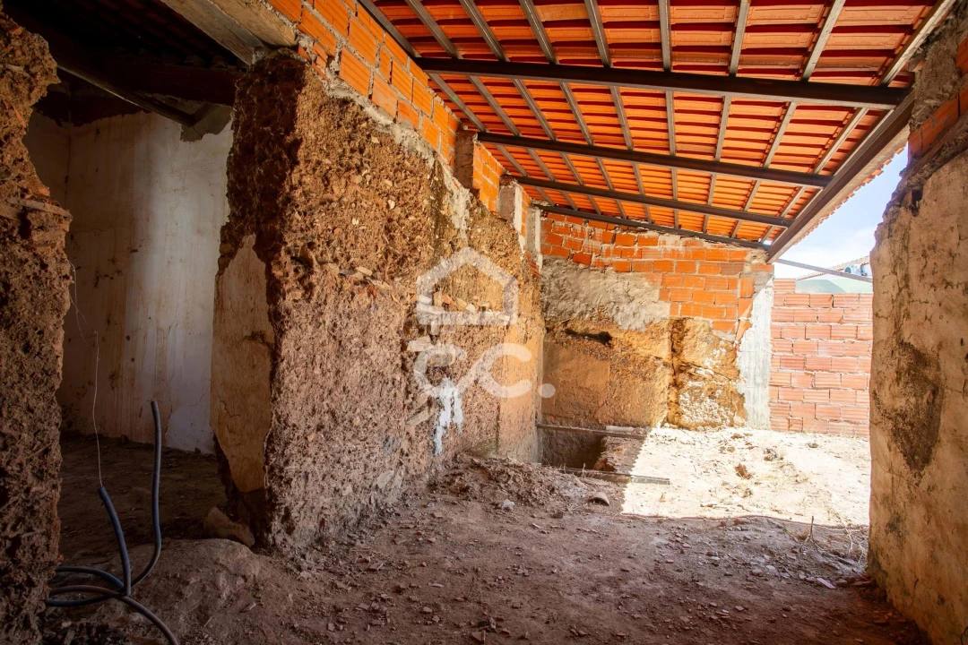 Moradia T3 para Venda em Mourão Foto 6