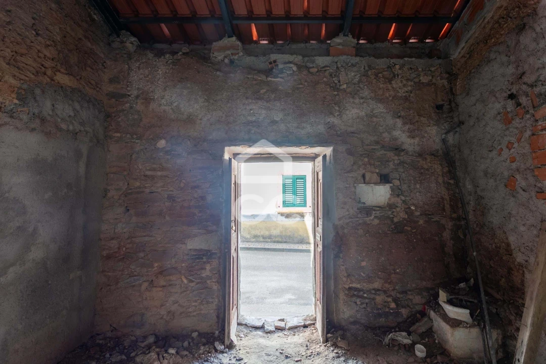 Moradia T3 para Venda em Mourão Foto 24