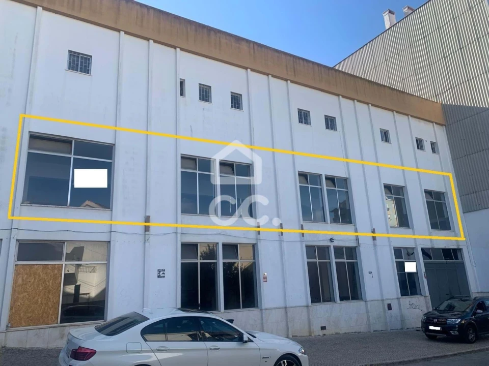 Negócio para Venda em Amora Foto 1