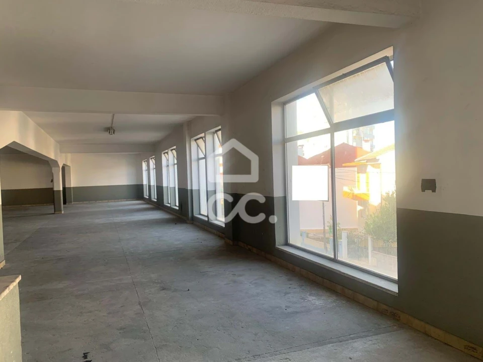 Negócio para Venda em Amora Foto 4