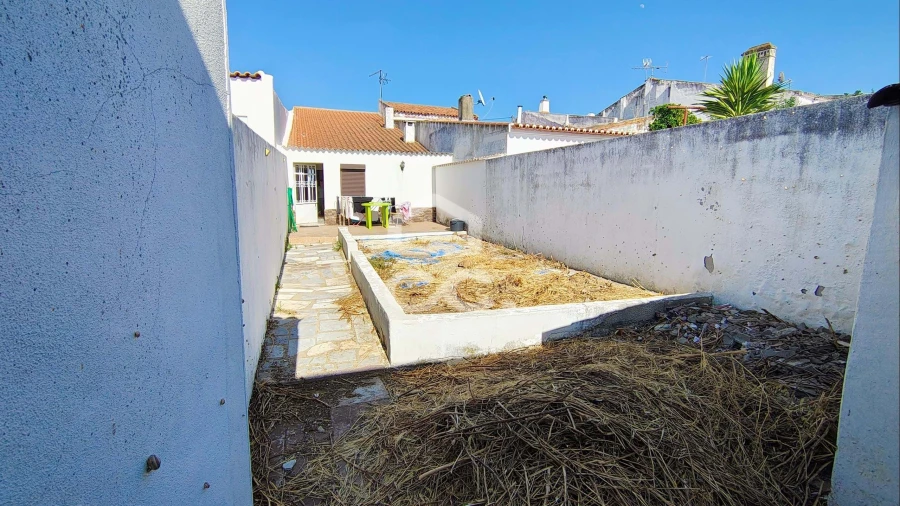 Moradia T2 para Venda em Trigaches e São Brissos