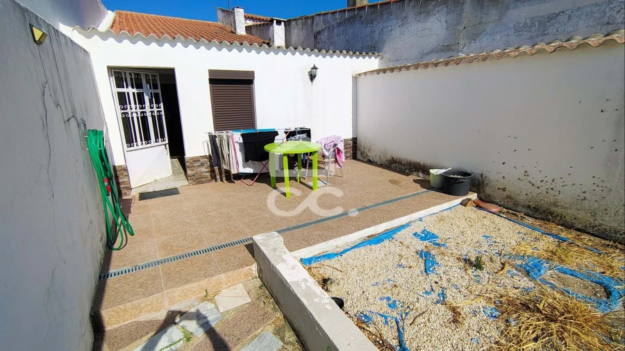 Moradia T2 para Venda em Trigaches e São Brissos Foto 10