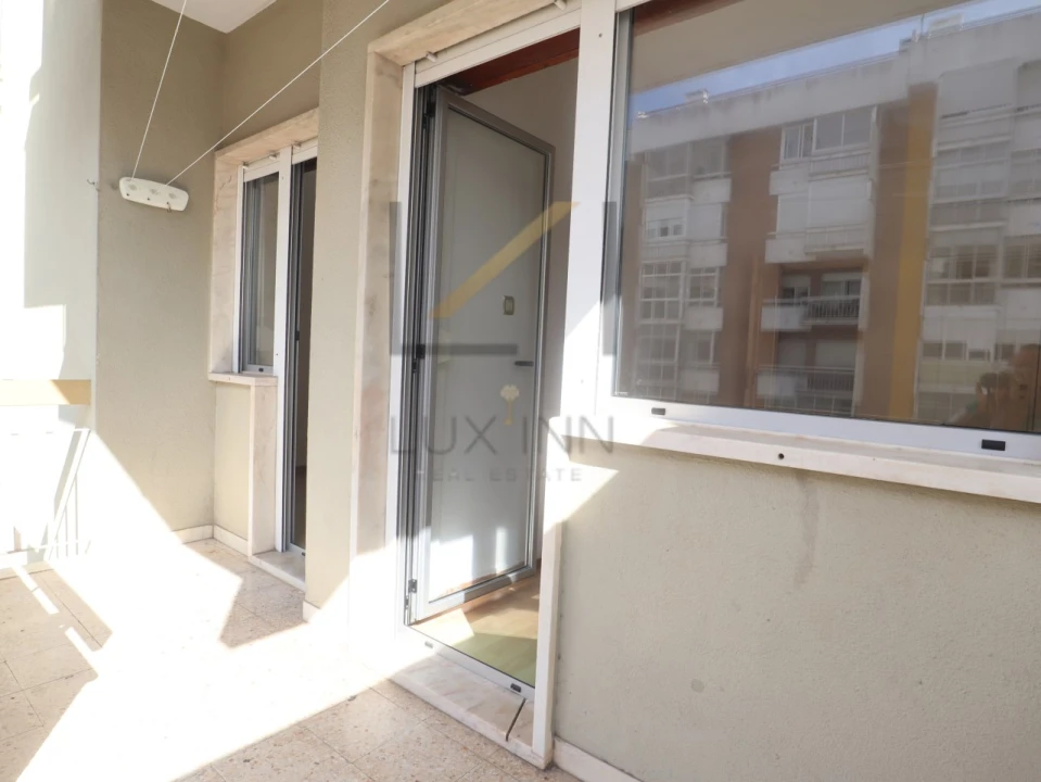 Apartamento T2 para Venda em Oeiras e São Julião da Barra, Paço de Arcos e Caxias Foto 24