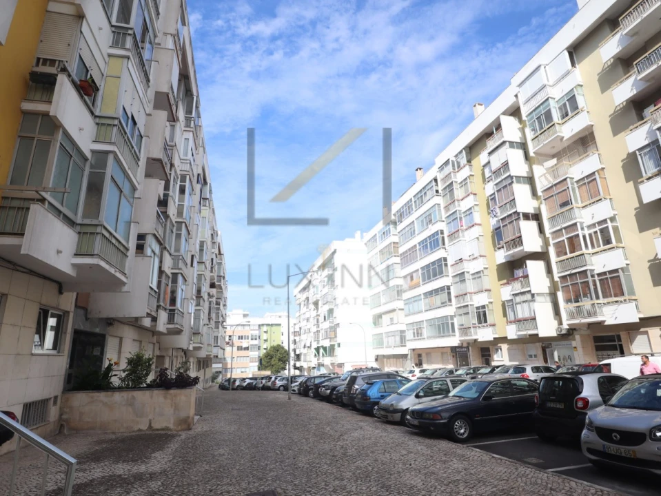 Apartamento T2 para Venda em Oeiras e São Julião da Barra, Paço de Arcos e Caxias Foto 31