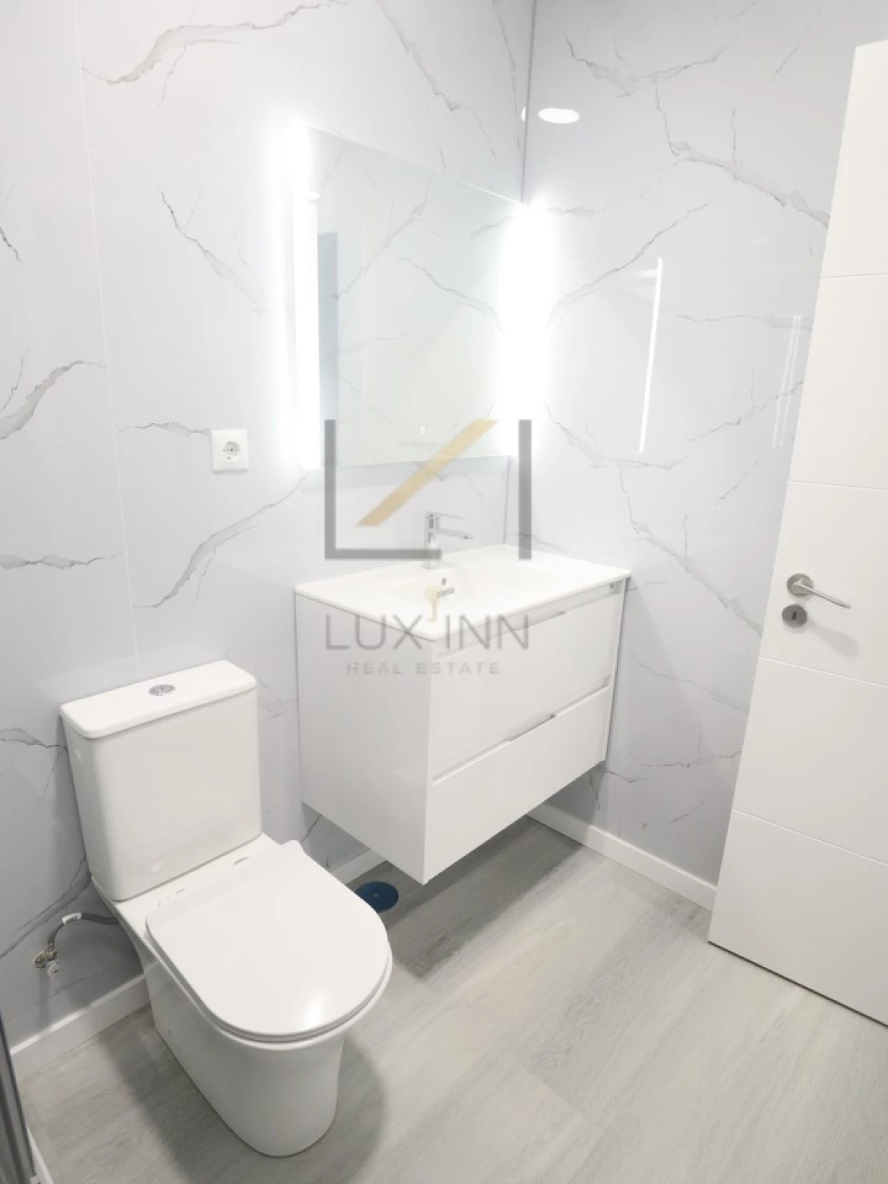 Apartamento T2 para Venda em Oeiras e São Julião da Barra, Paço de Arcos e Caxias Foto 13