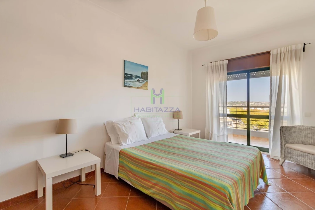 Apartamento T2 para Arrendamento em Lagos (São Sebastião e Santa Maria) Foto 25