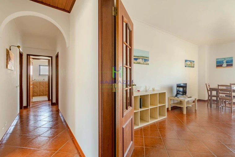 Apartamento T2 para Arrendamento em Lagos (São Sebastião e Santa Maria) Foto 8