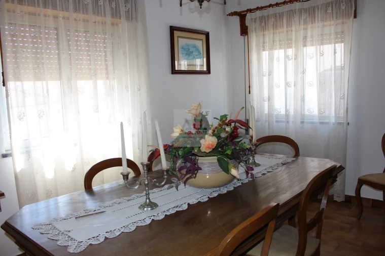 Moradia T4 para Venda em Portimão Foto 3