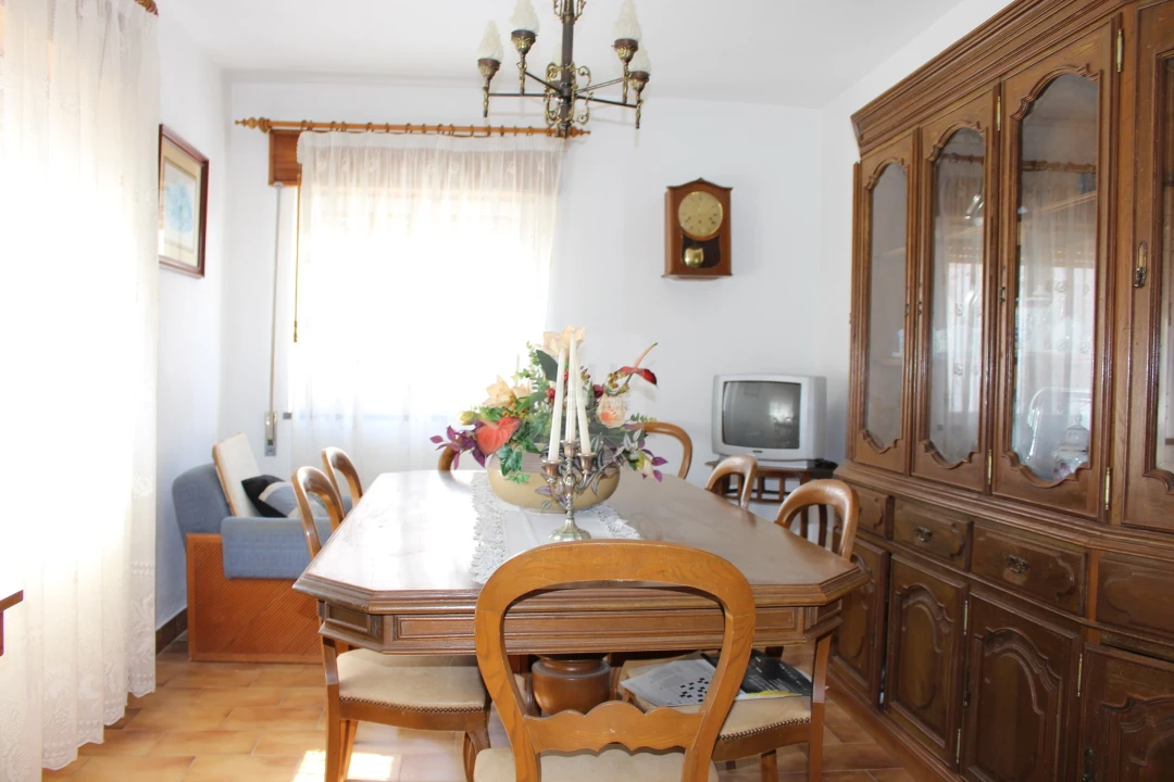 Moradia T4 para Venda em Portimão Foto 2