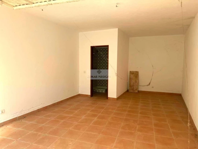 Terreno para Venda em Lagos (São Sebastião e Santa Maria) Foto 4