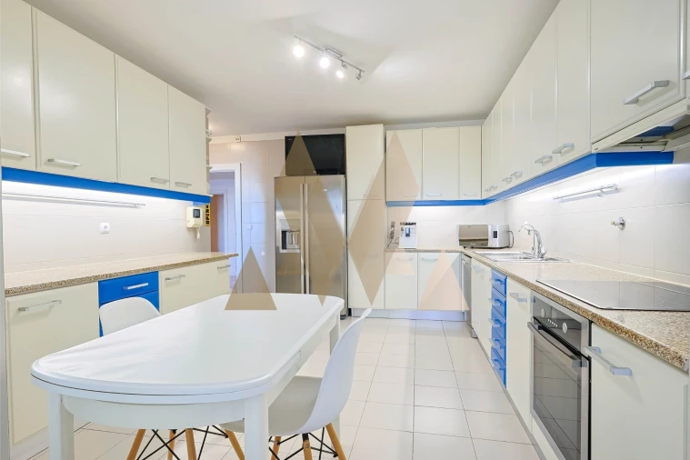 Apartamento T3 para Venda em Santa Marinha Foto 13