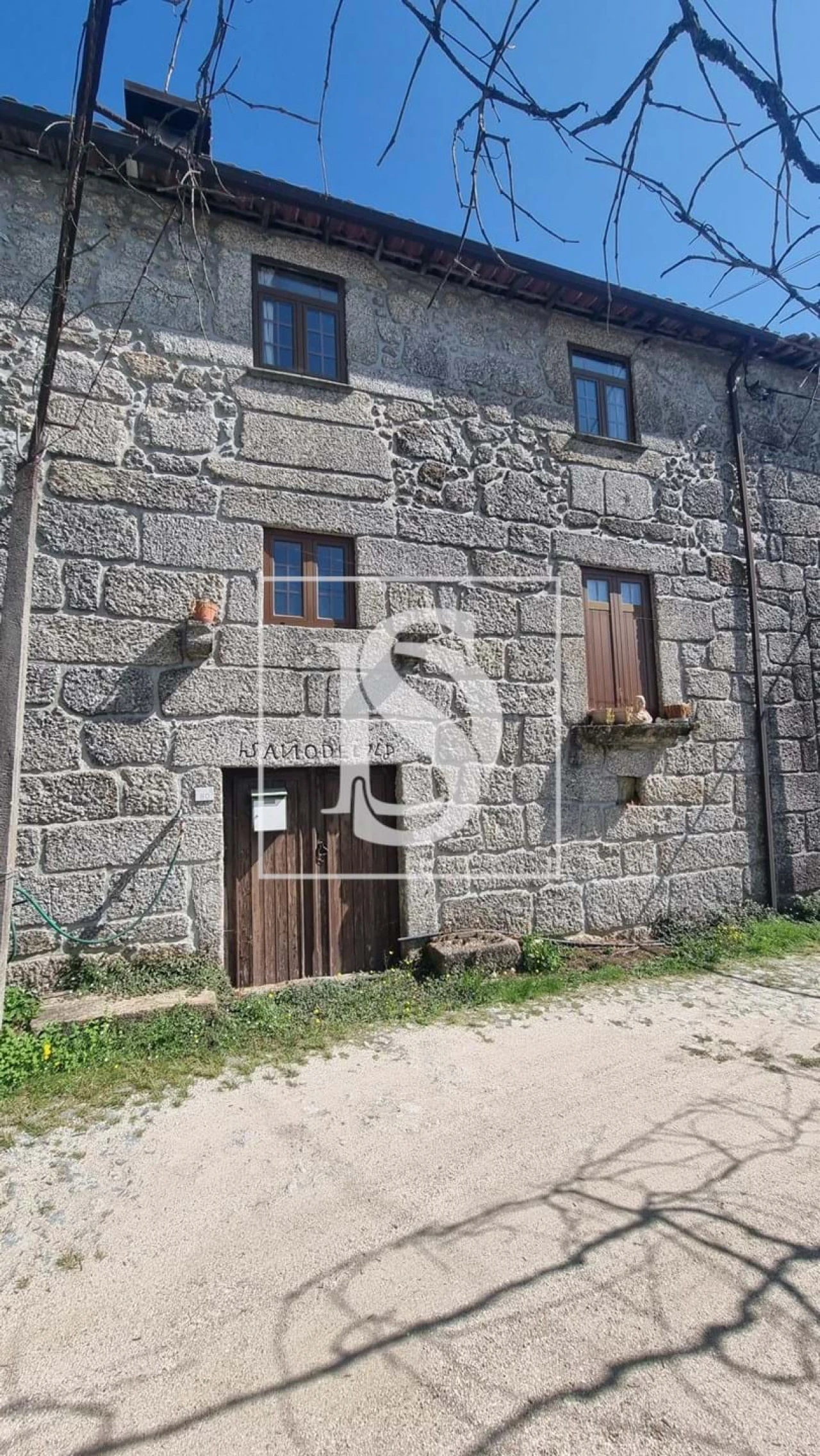 Moradia T2 para Venda em Cantelães Foto 2