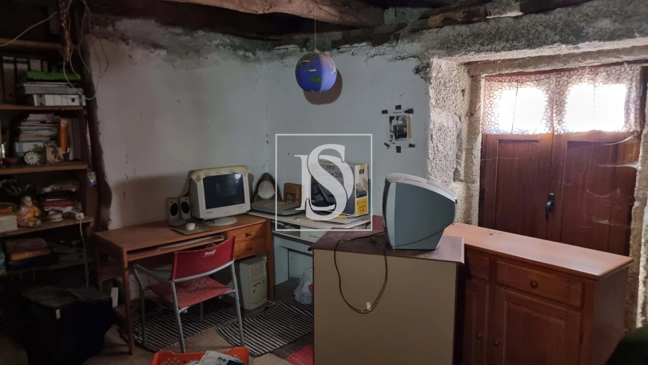 Moradia T2 para Venda em Cantelães Foto 9