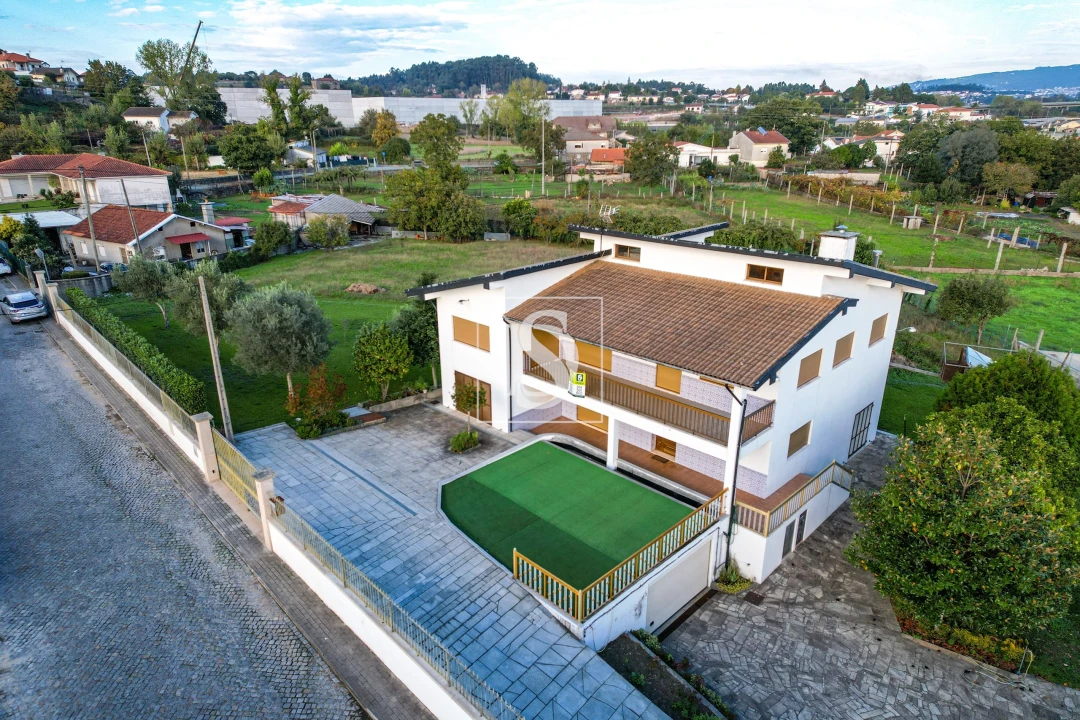 Moradia T4 para Venda em Tadim Foto 35