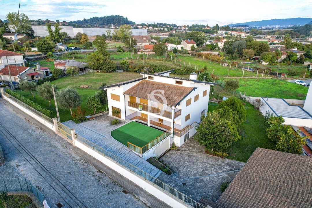 Moradia T4 para Venda em Tadim Foto 36