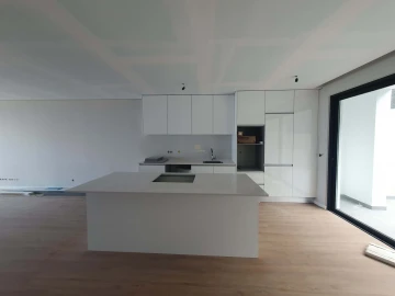Moradia T3 para Venda em Funchal (Santa Maria Maior)