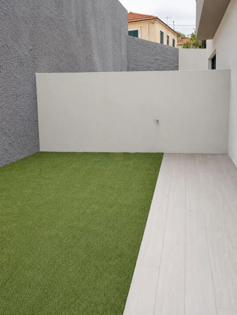 Moradia T3 para Venda em Funchal (Santa Maria Maior)