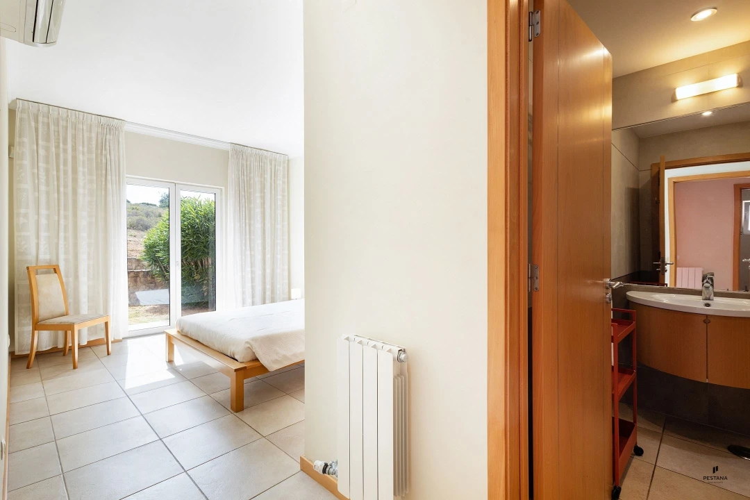 Apartamento T2 para Venda em Estômbar e Parchal Foto 13