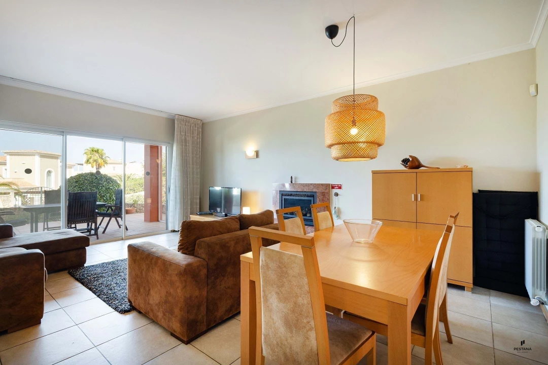 Apartamento T2 para Venda em Estômbar e Parchal Foto 4