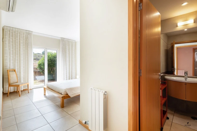 Apartamento T2 para Venda em Estômbar e Parchal Foto 13