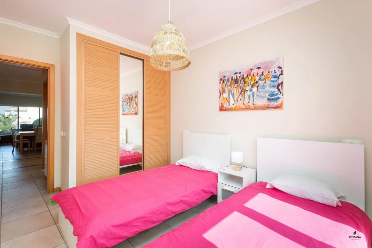 Apartamento T2 para Venda em Estômbar e Parchal Foto 8