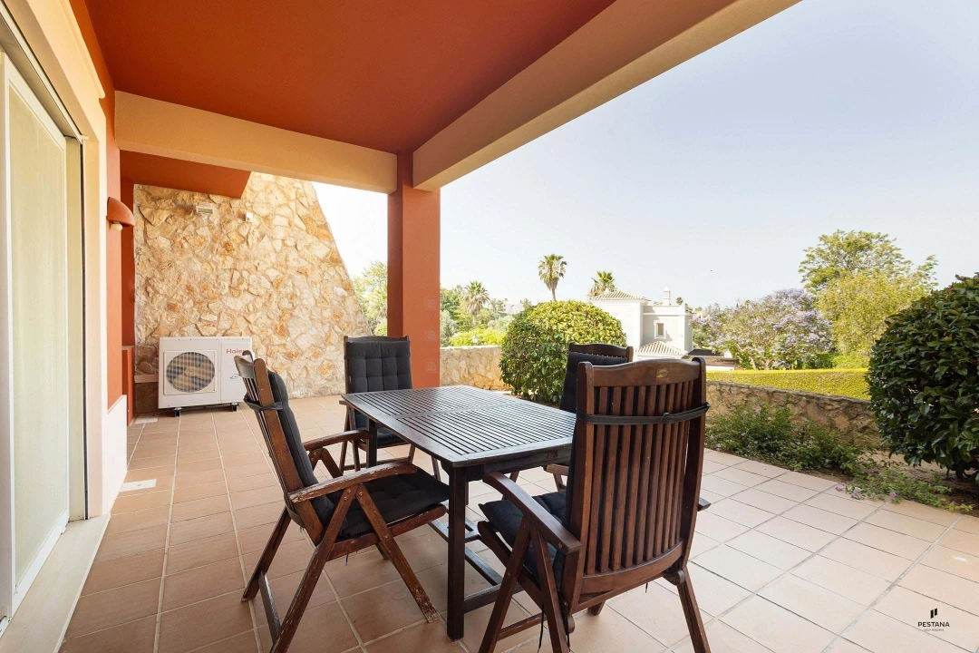 Apartamento T2 para Venda em Estômbar e Parchal Foto 2