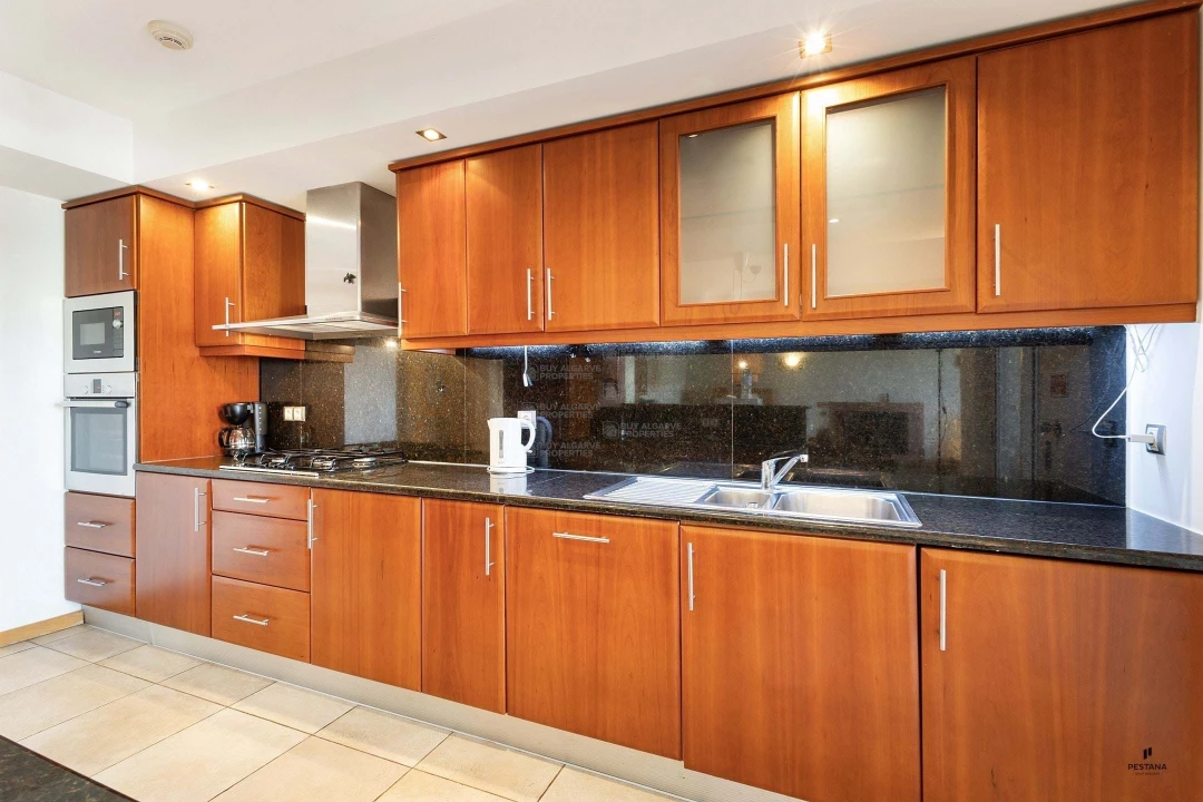 Apartamento T2 para Venda em Estômbar e Parchal Foto 7