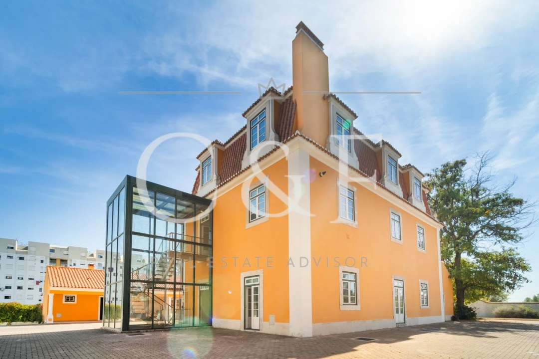 Moradia T7 para Venda em Marvila Foto 14