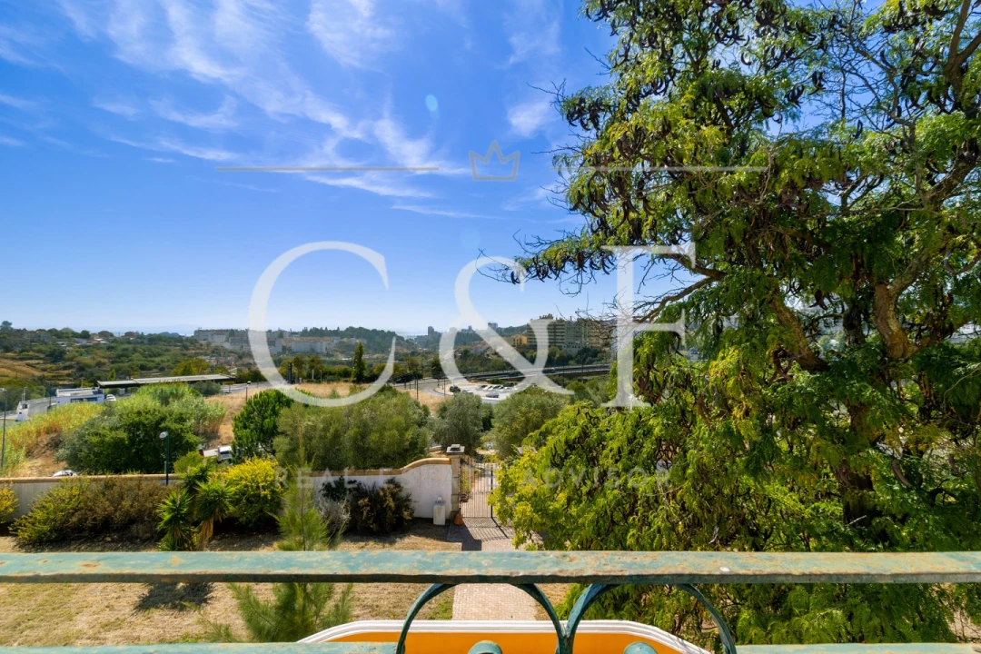 Moradia T7 para Venda em Marvila Foto 16