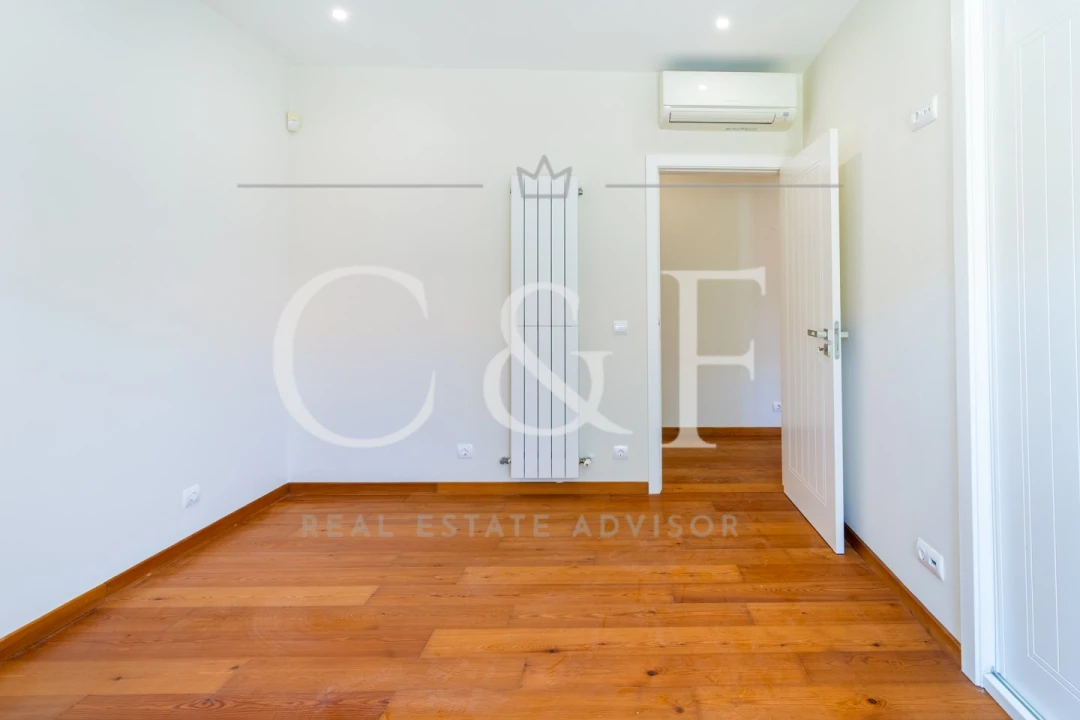 Moradia T7 para Venda em Marvila Foto 23