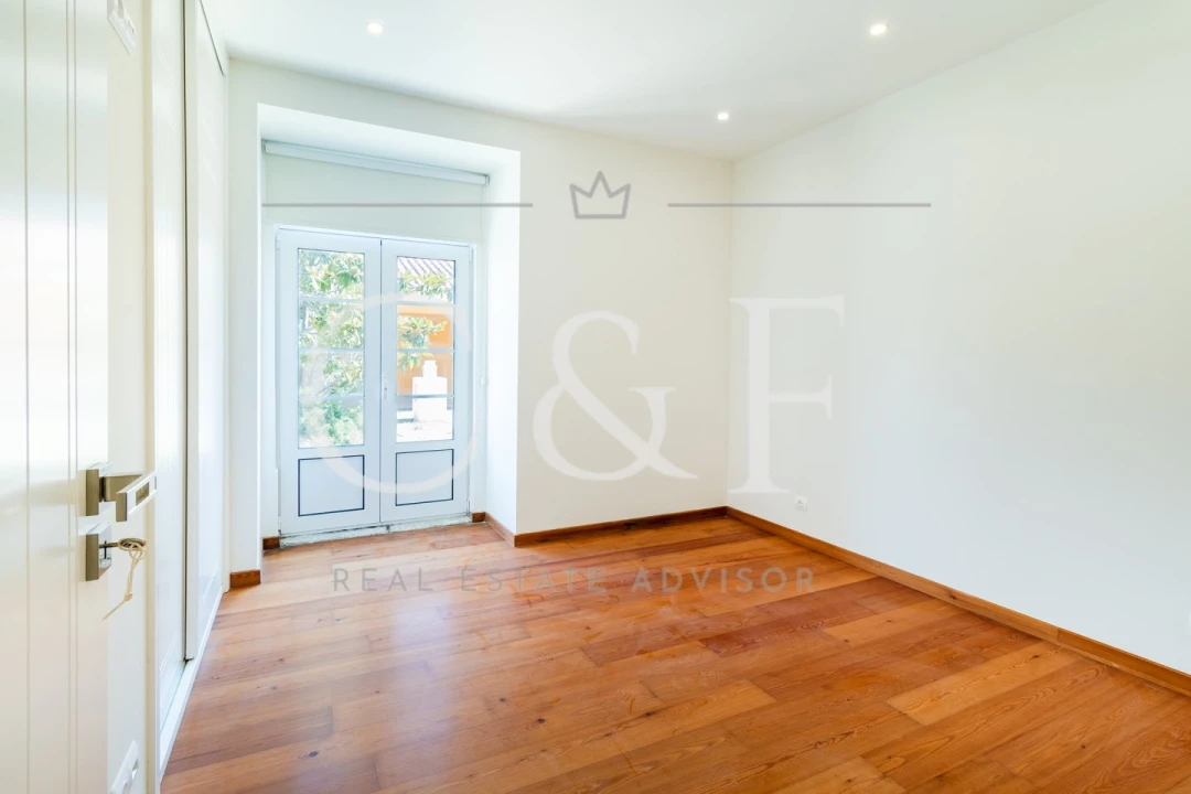 Moradia T7 para Venda em Marvila Foto 24