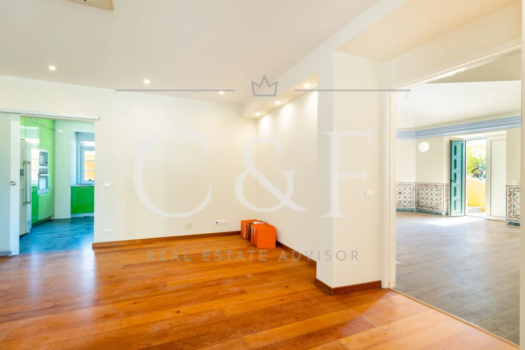 Moradia T7 para Venda em Marvila Foto 30