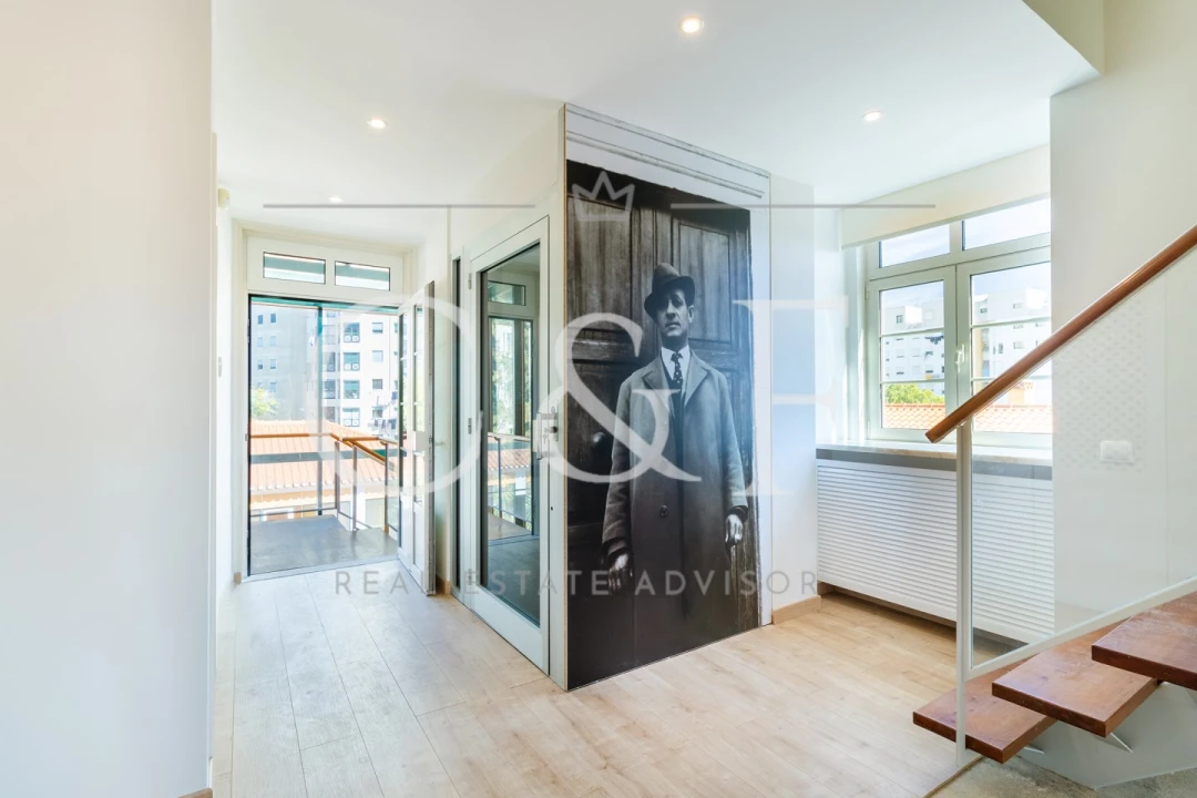 Moradia T7 para Venda em Marvila Foto 34