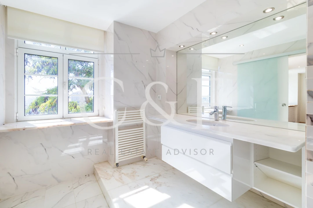 Moradia T7 para Venda em Marvila Foto 46